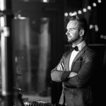 DJ